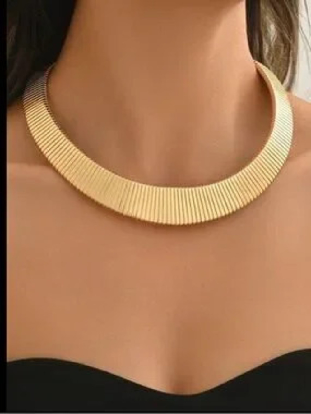Sculptural Gold Ribbed Omega Choker - Picture 2 of 5